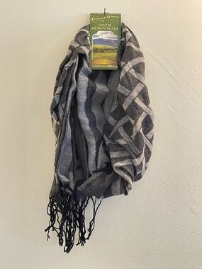 Celtic Gray Woven Scarf - Elegant Gray Wrap